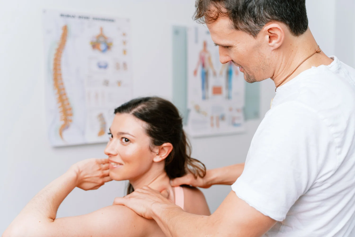 Harlan Swan treating a patient
